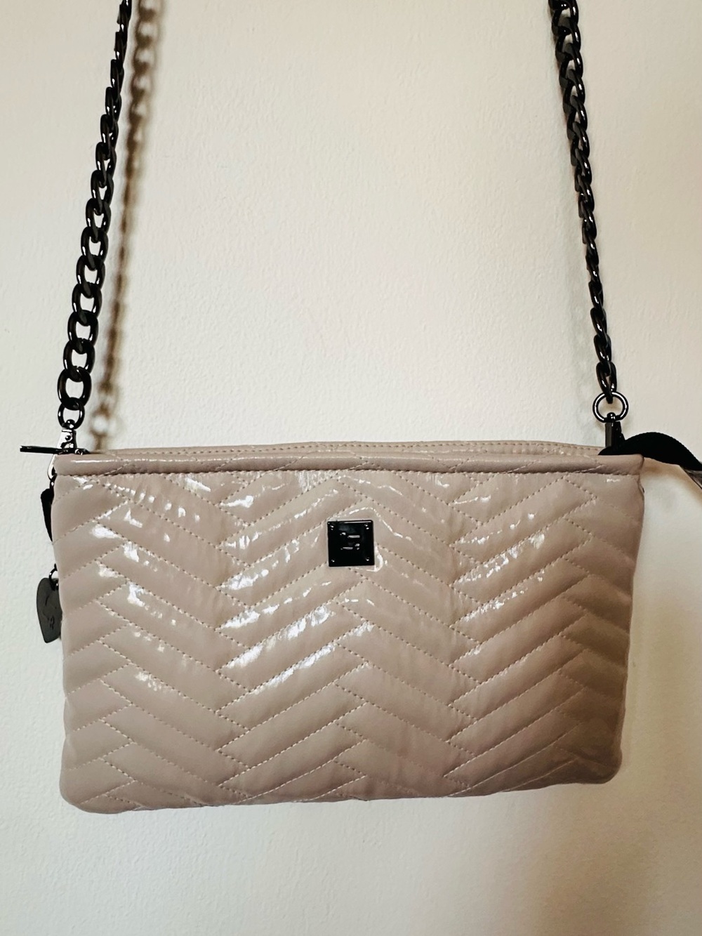 THINK ROYLN - Quilted Chevron Soft Patent Crossbody - Chain strap detail